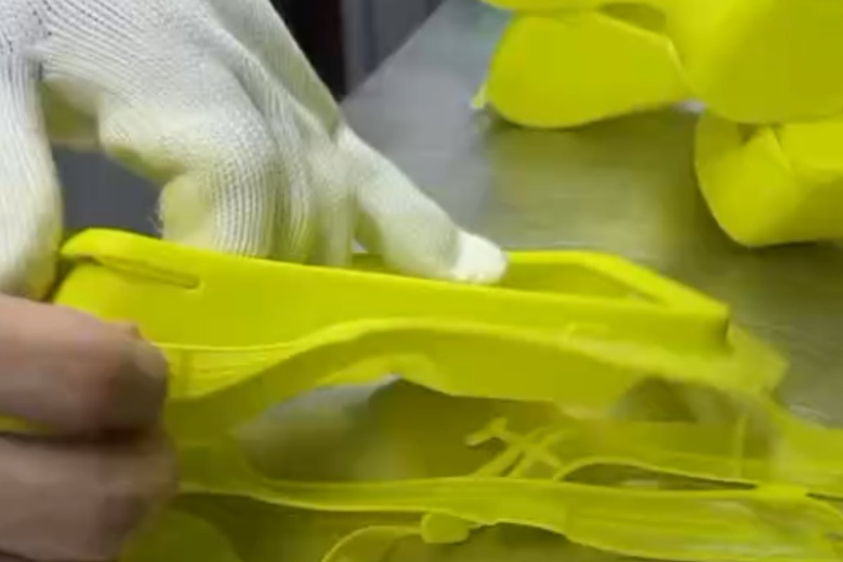 Silicone trimming