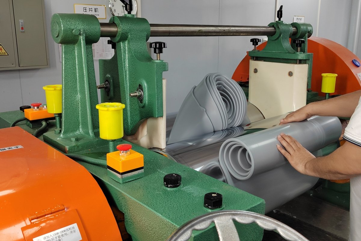 silicone rubber compounding3