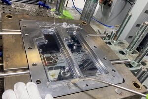 liquid silicone rubber injection mold with cold runner manifold